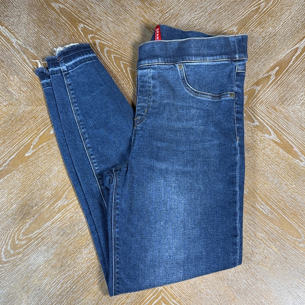 SPANX Blue Denim Pull-On Raw Hem Jegging L